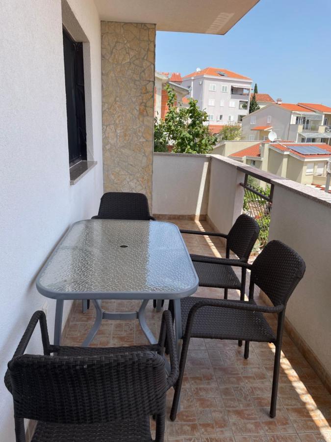 Apartment Jakasa โตรกีร์ ภายนอก รูปภาพ