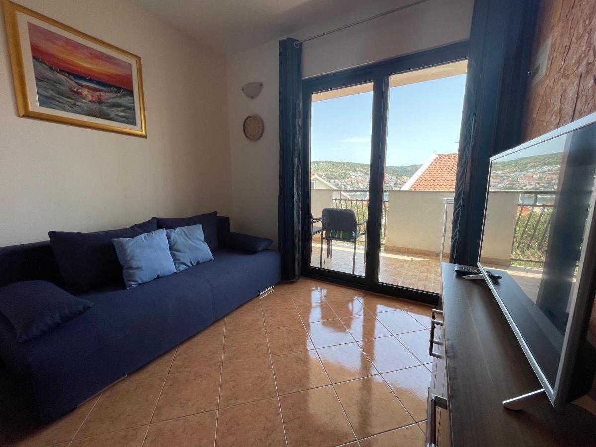 Apartment Jakasa โตรกีร์ ภายนอก รูปภาพ