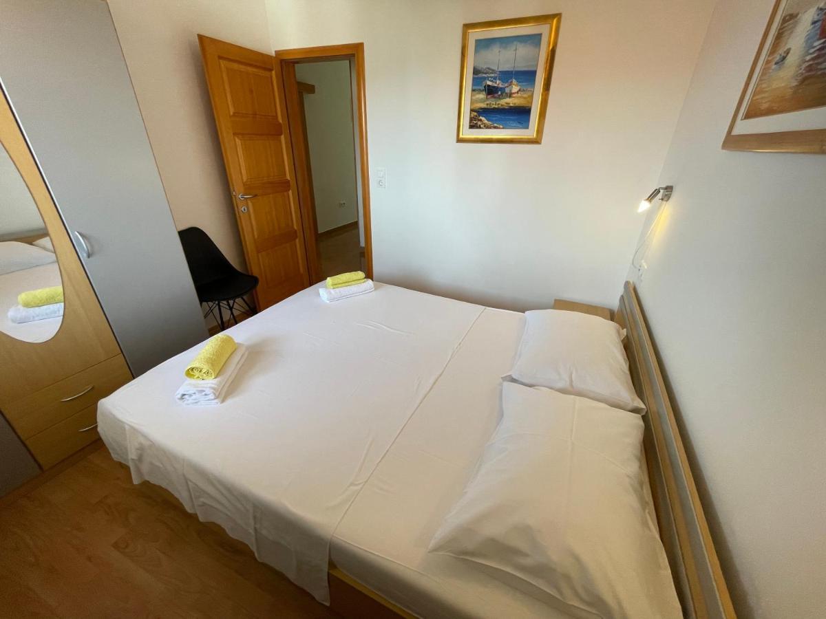 Apartment Jakasa โตรกีร์ ภายนอก รูปภาพ