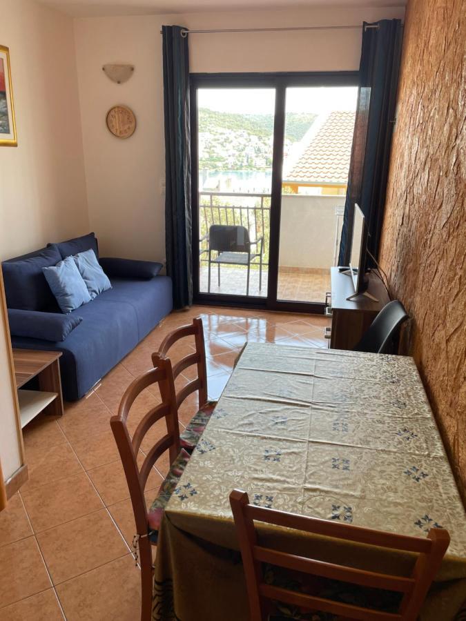 Apartment Jakasa โตรกีร์ ภายนอก รูปภาพ