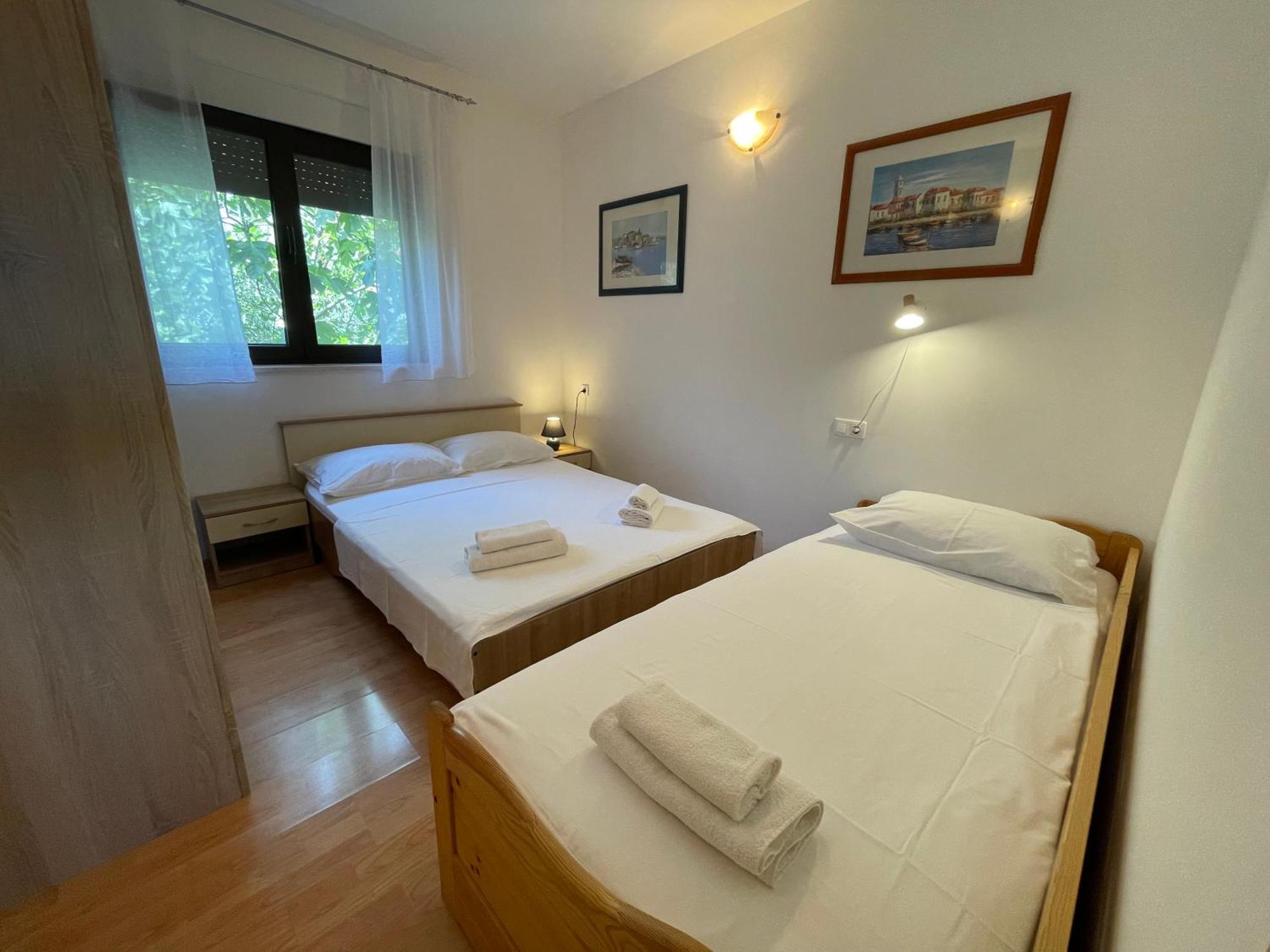 Apartment Jakasa โตรกีร์ ภายนอก รูปภาพ