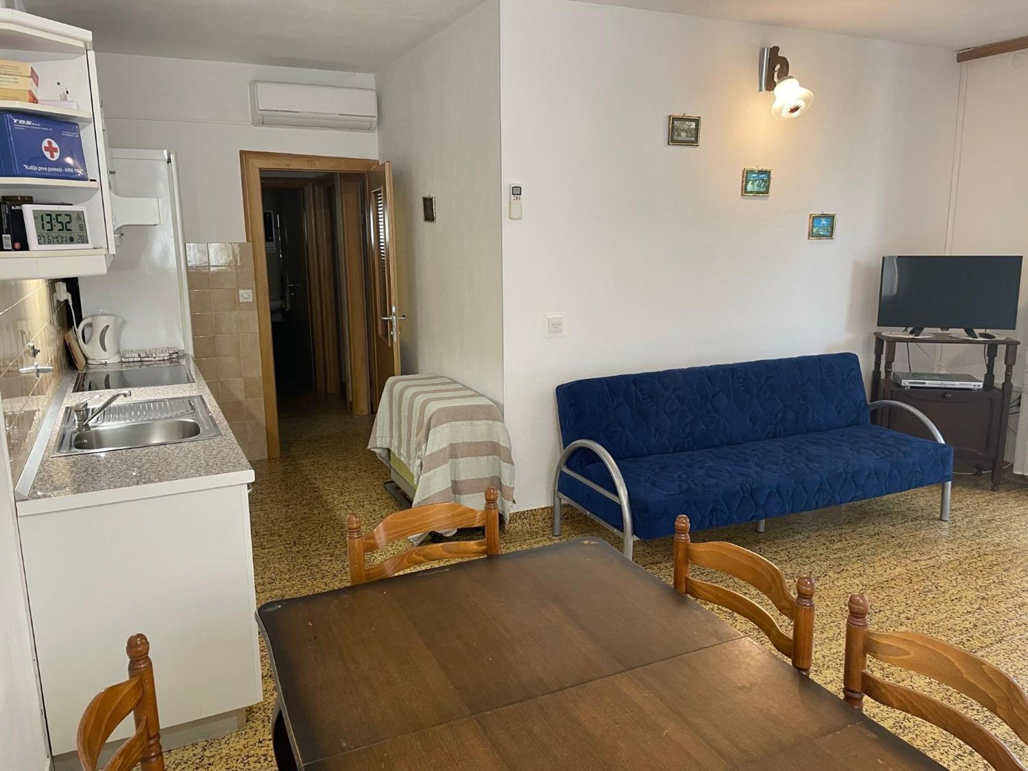 Apartment Jakasa โตรกีร์ ภายนอก รูปภาพ